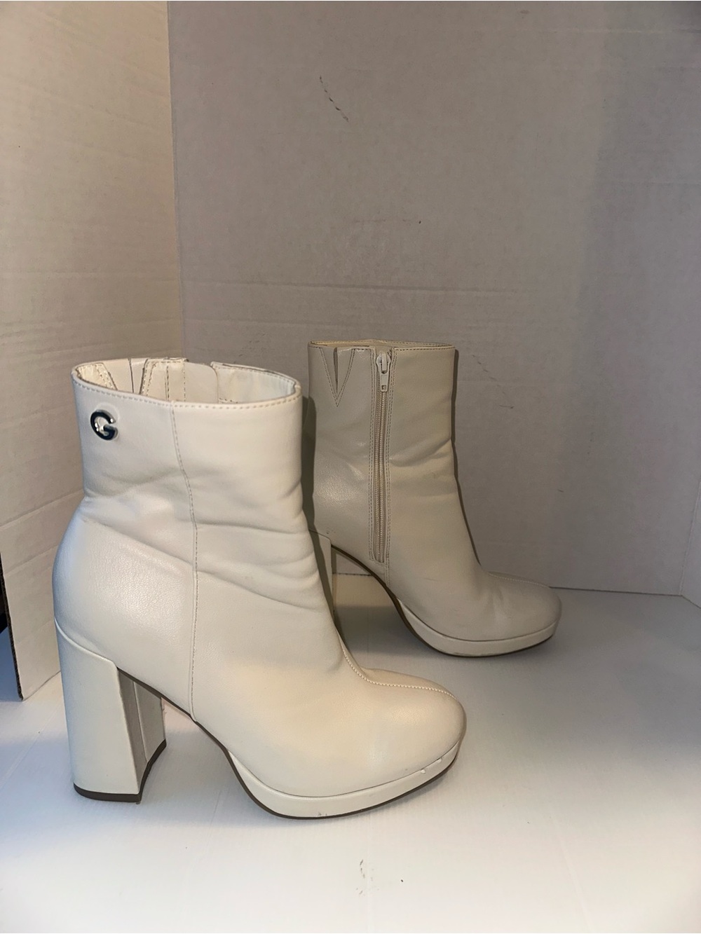 GBG Los Angeles Cream Platform Block Heel Ankle Boots